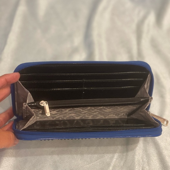Loungefly R2D2 crystallized wallet - Picture 5 of 5